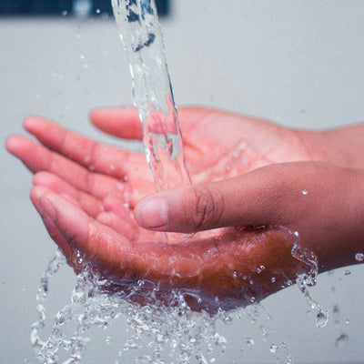 Rincer à l'eau