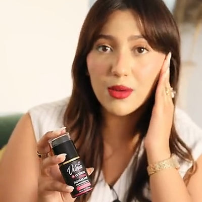 Appliquer le sérum lifting sur le visage